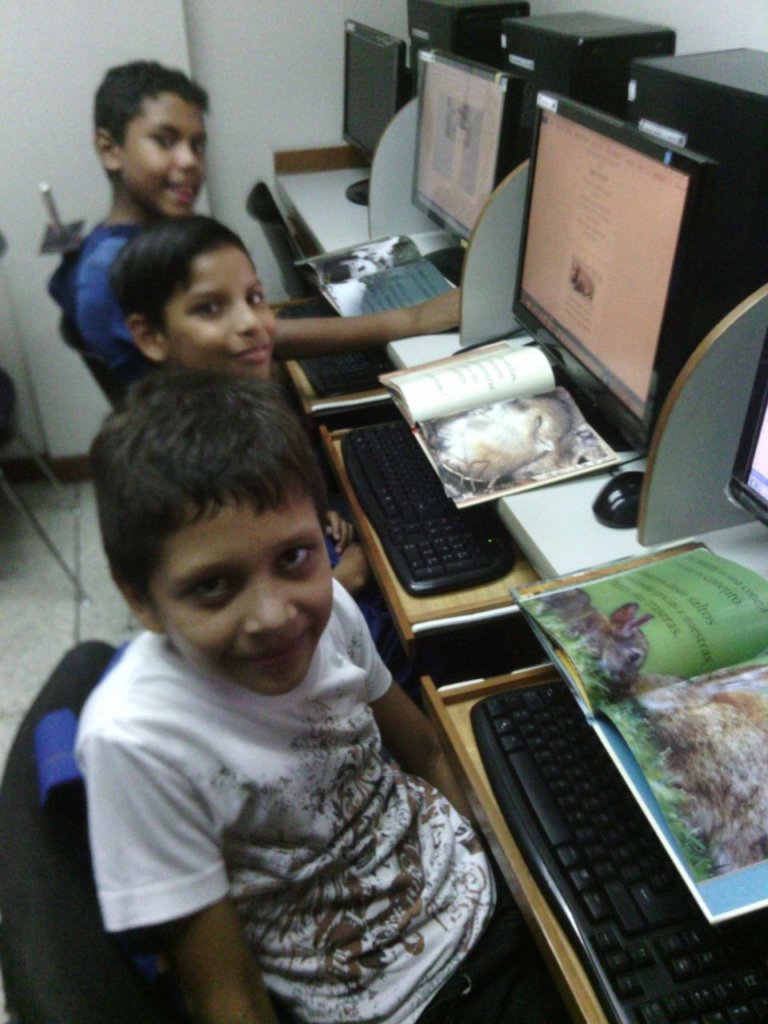 Children in the computing lab