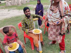 Cooking food delivery in to disable Children