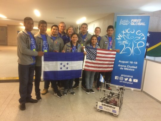 2018 Honduran Robotics Team Arriving in Mexico