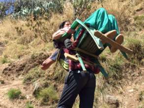 Ill pregnant lady carried across the Himalayas