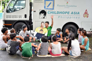 KalyeKlasrum (School in the Streets)