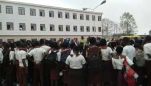 ISERH ED admonishing the students of his Alma Mata