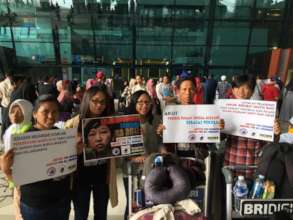 ES was welcomed by Kabar Bumi at Jakarta Airport