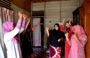 Support 6 Women's Crisis Centers in Indonesia