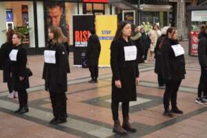 "Women's cementary! performance in 6 cities