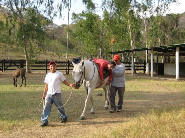 Provide HorseTHERAPY to 50 Nicaraguan Children