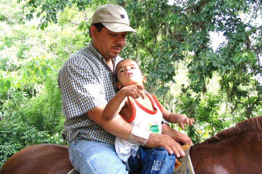 Provide HorseTHERAPY to 50 Nicaraguan Children