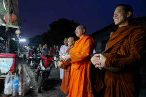 Alms Round at Songdhammakalyani Monastery