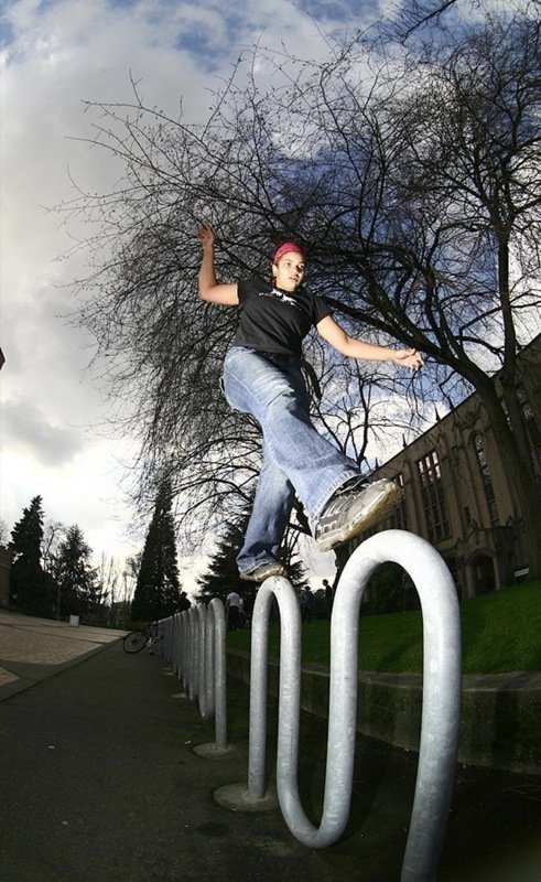 Teach at-risk youth to overcome obstacles-Parkour