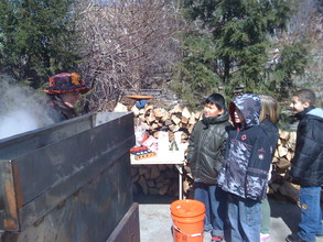 2nd graders at the Maple Syrup Boil Down!