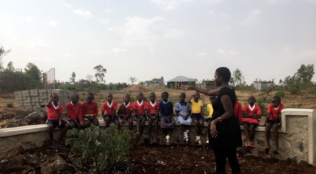 Local volunteer leading storytelling sessions