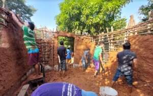 A "tequio" to build a Bajareque Kitchen