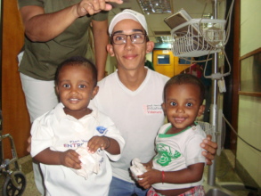 SAI Volunteer provides joy to children in hospital