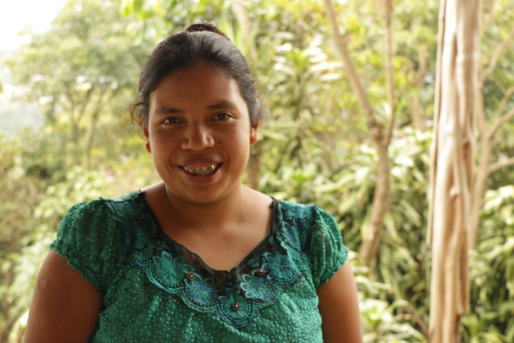Help buy solar-powered lamps for Maya beading coop