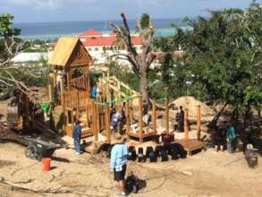 Community builds Healthy Play Spaces!