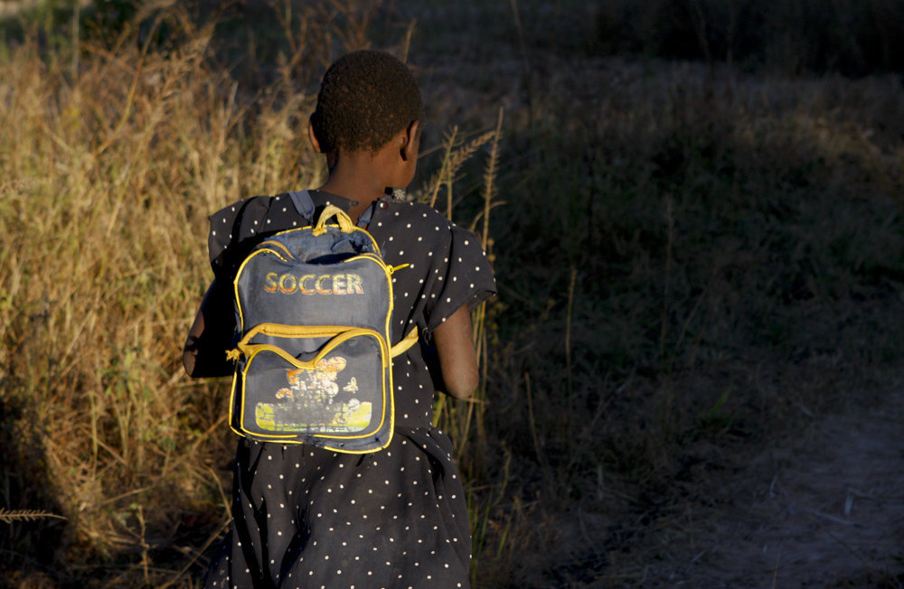 Help Saviour and her friends go to school