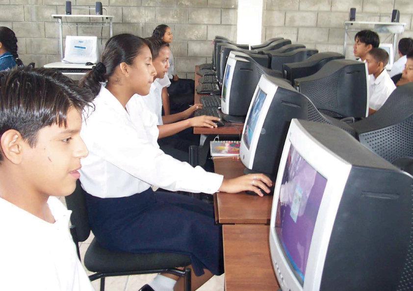Give Kids Access to Education and Food in Ecuador