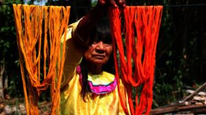 Natural dyings: Tumeric & Achiote