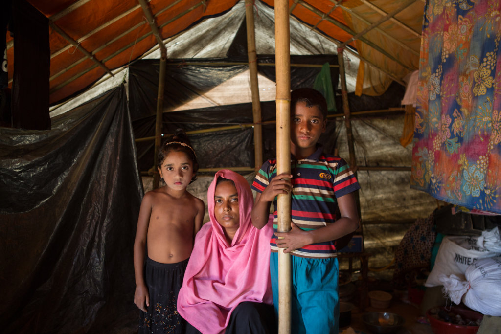 Humanitarian aid for Rohingya families