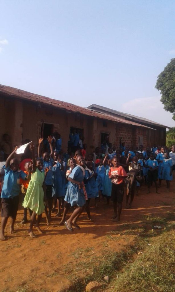 A water harvesting system to 3 primary schools