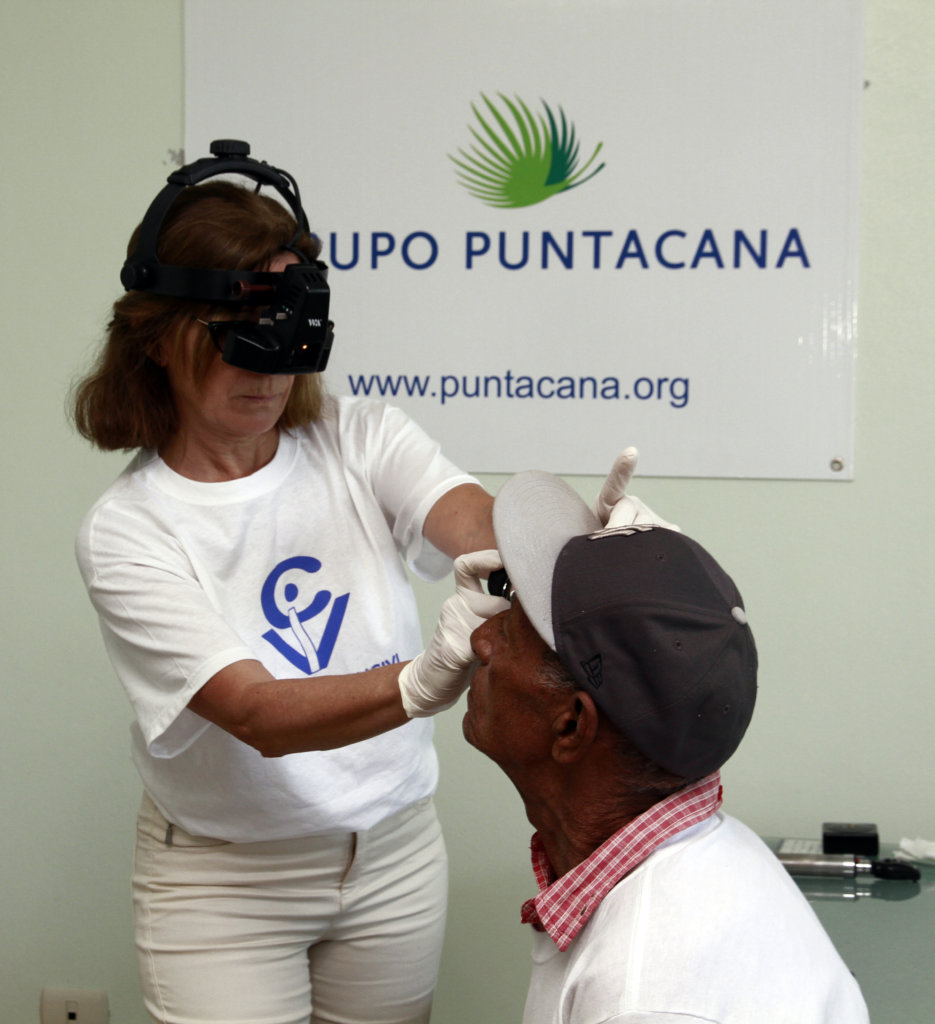 OPHTHALMOLOGIC CENTER TO AID PEOPLE IN NEED IN DR