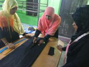 Women in the sewing course 1