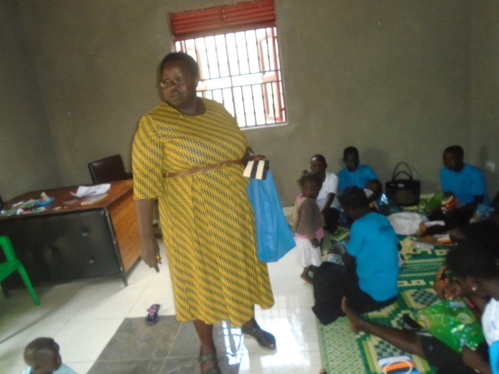 Train 200 women in Uganda on financial literacy - GlobalGiving
