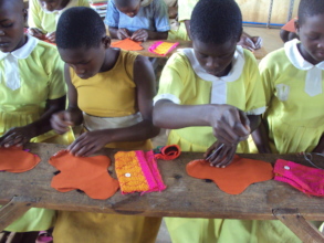 girls making their own pads