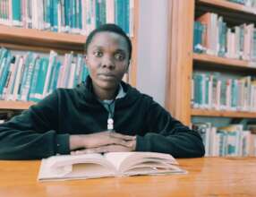 Edina, studying at the Jifundishe Free Library