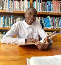 Stoward studying in the Jifundishe Free Library