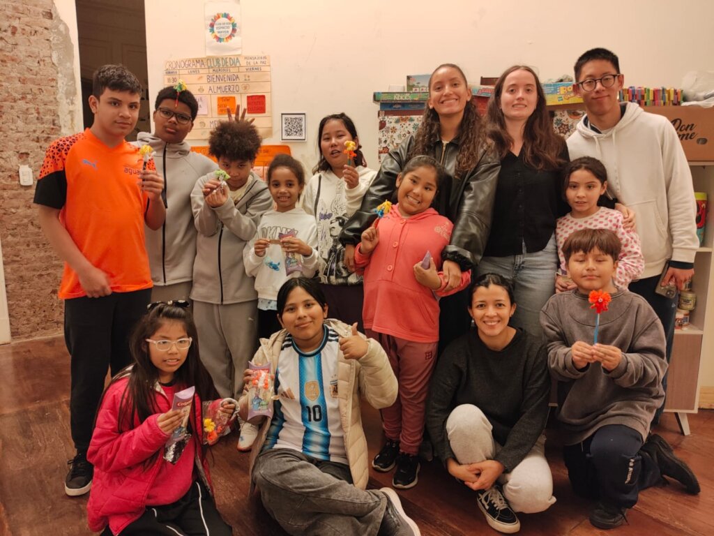 Kids with Luna and Tatiana