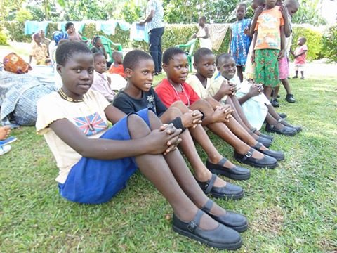 Christmas gifts for 100 poor children in Uganda