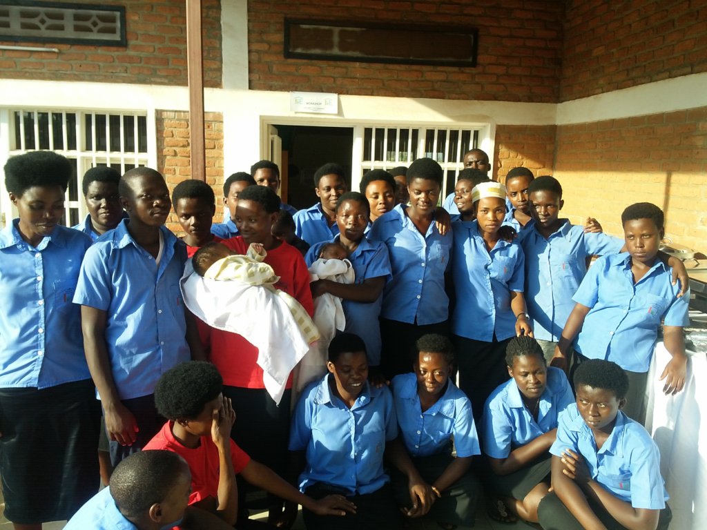 Teach 75 Rwandan Women to Sew Handicrafts