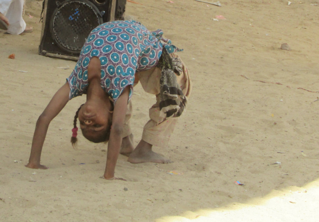 This Winter: Give A Warm Dress to A Street Child