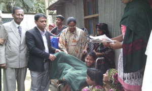 Director of the Organization distribute Blanket