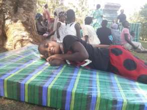 Provide mattresses to 60 needy children