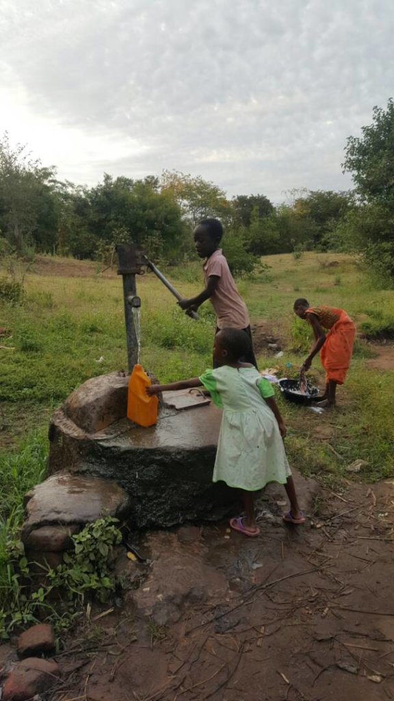 Give clean water to 5000 school kids in Tanzania - GlobalGiving