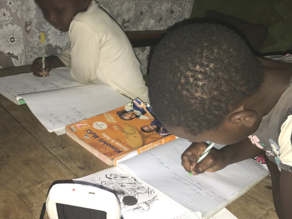 Support Clean Energy in 2000 Households in Kibera