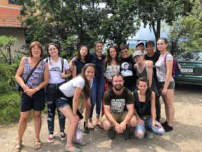 Hanna and international volunteers after the Camp