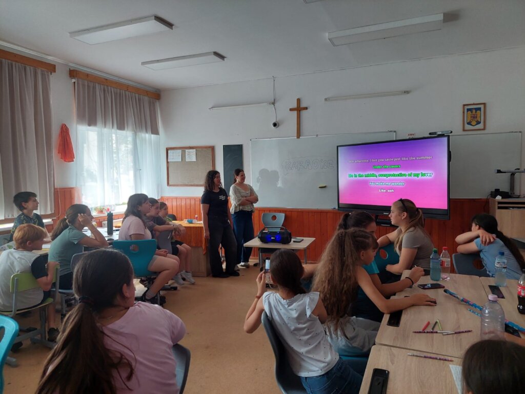 Provide Summer Camps for 500 Youth in Transylvania