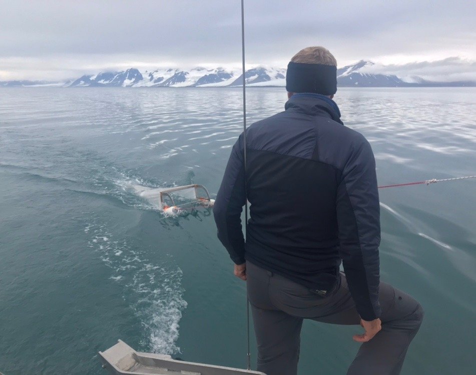 Polar expedition to free the oceans from plastic