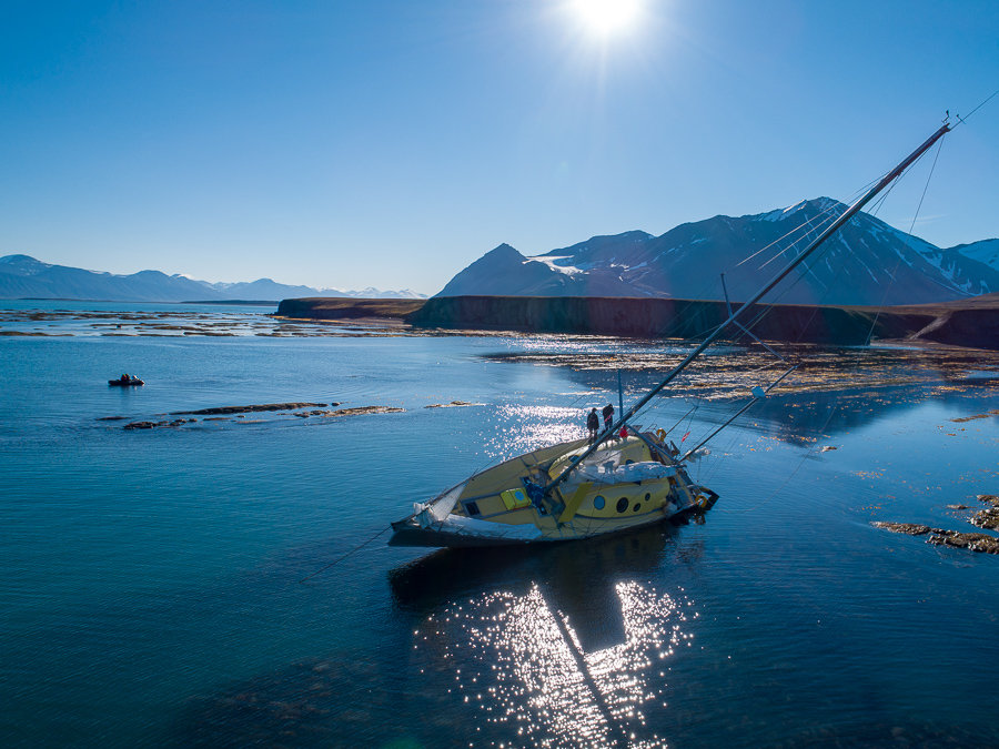 Polar expedition to free the oceans from plastic