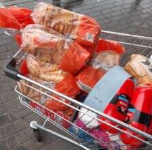 Food supplies to be given out by Refugiu, Romania