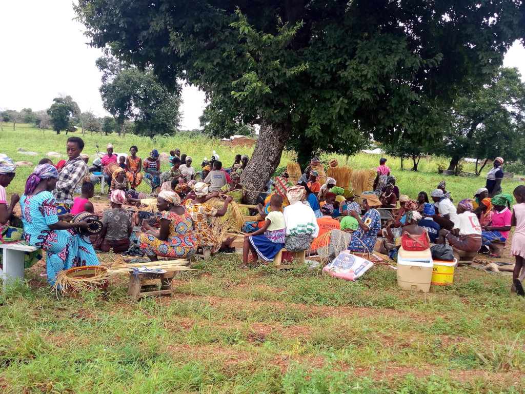 Construct a craft center in Ghana