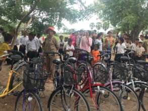 Students with their bicycle