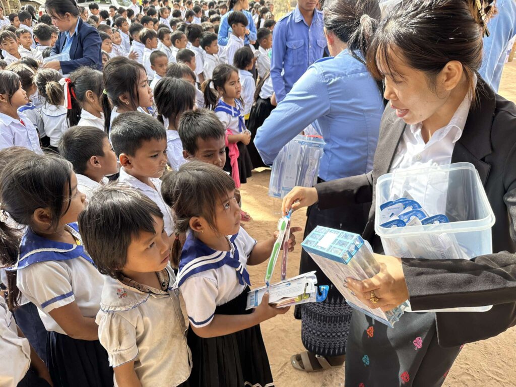 toothbrush distribution