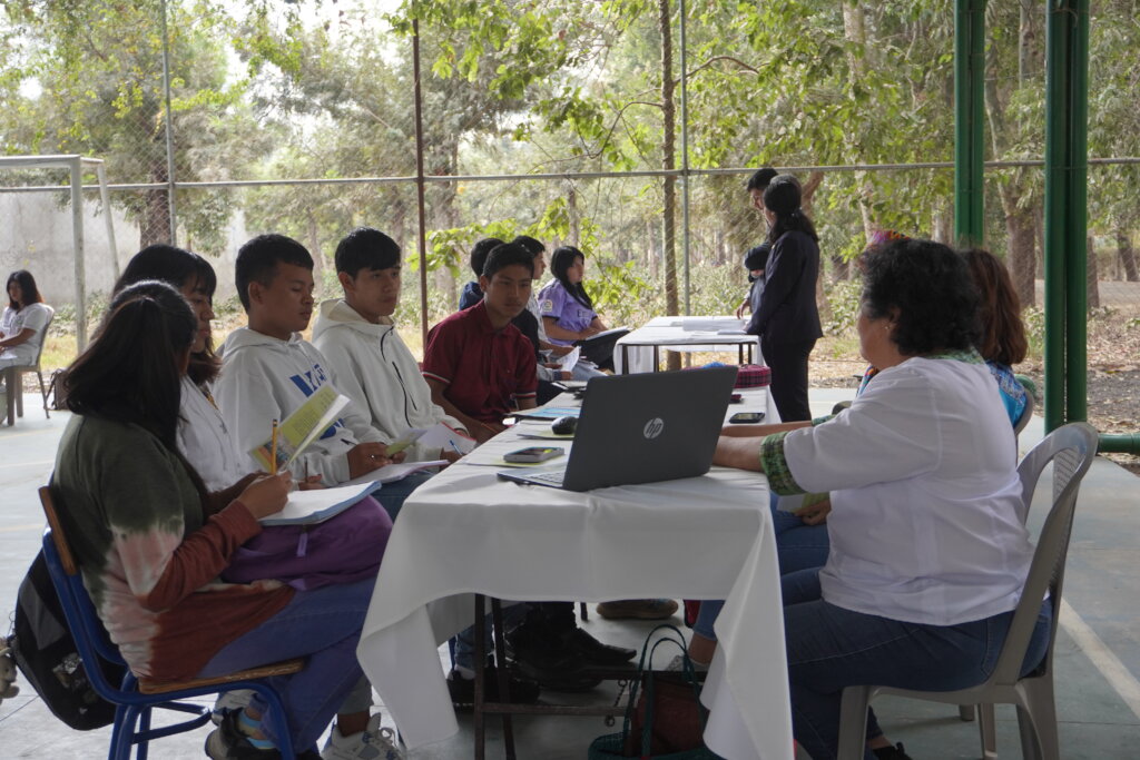 Help Feed and Support 600 Students in Guatemala