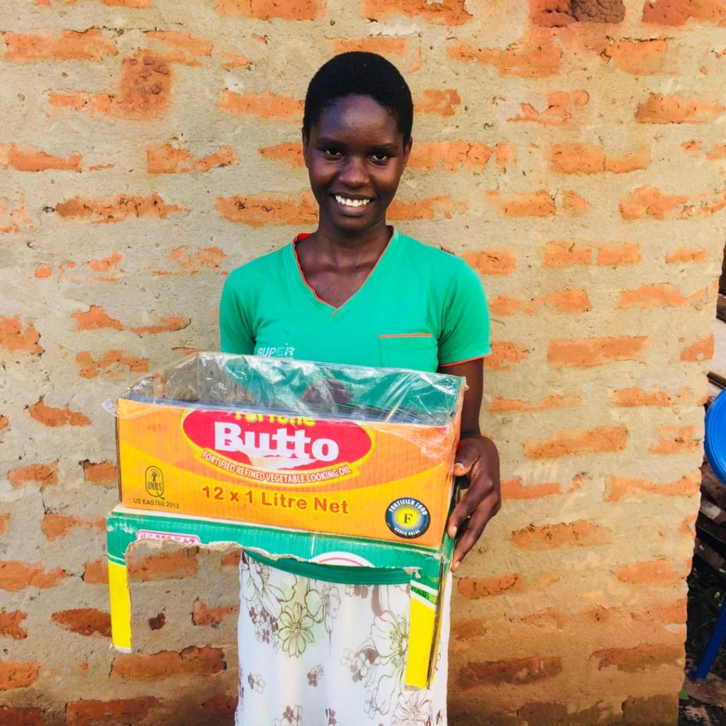 Lira student with her prototype