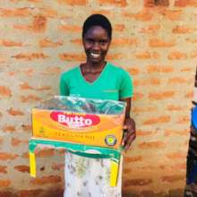 Lira student with her prototype