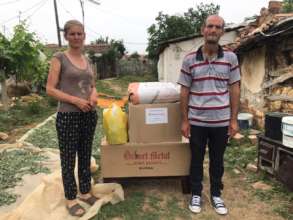 Beneficiary of food and hygienic package Belsh